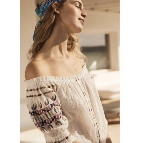 Anthropologie Tops - ANTHROPOLOGIE AKEMI+KIN PAJARO EMBROIDERED OFF SHOULDER boho top